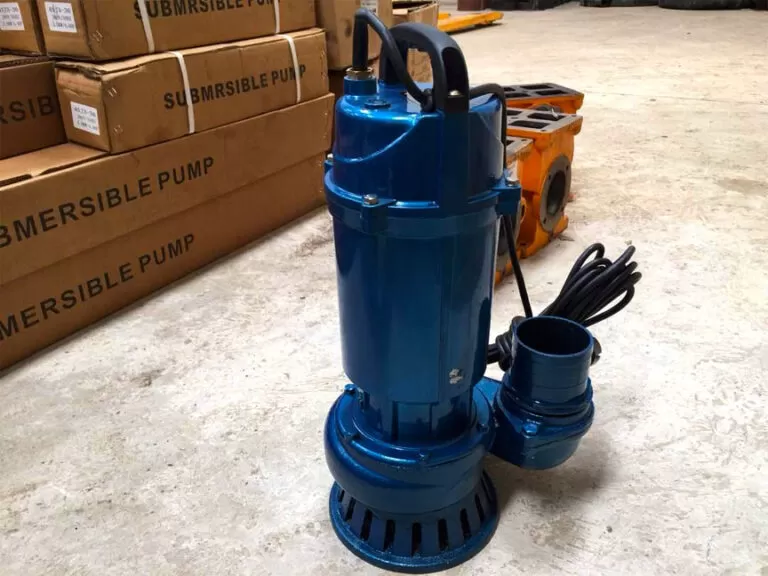 grekkon-solar-Submersible-pump-01-1-768x576
